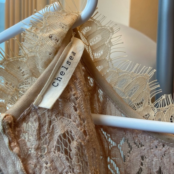 Mini Powder Pink Embroidered Lace Honey Dress in S - Picture 4 of 4